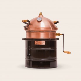 Hobby distilling pot still 25 liters with hand stirrer gas boiler